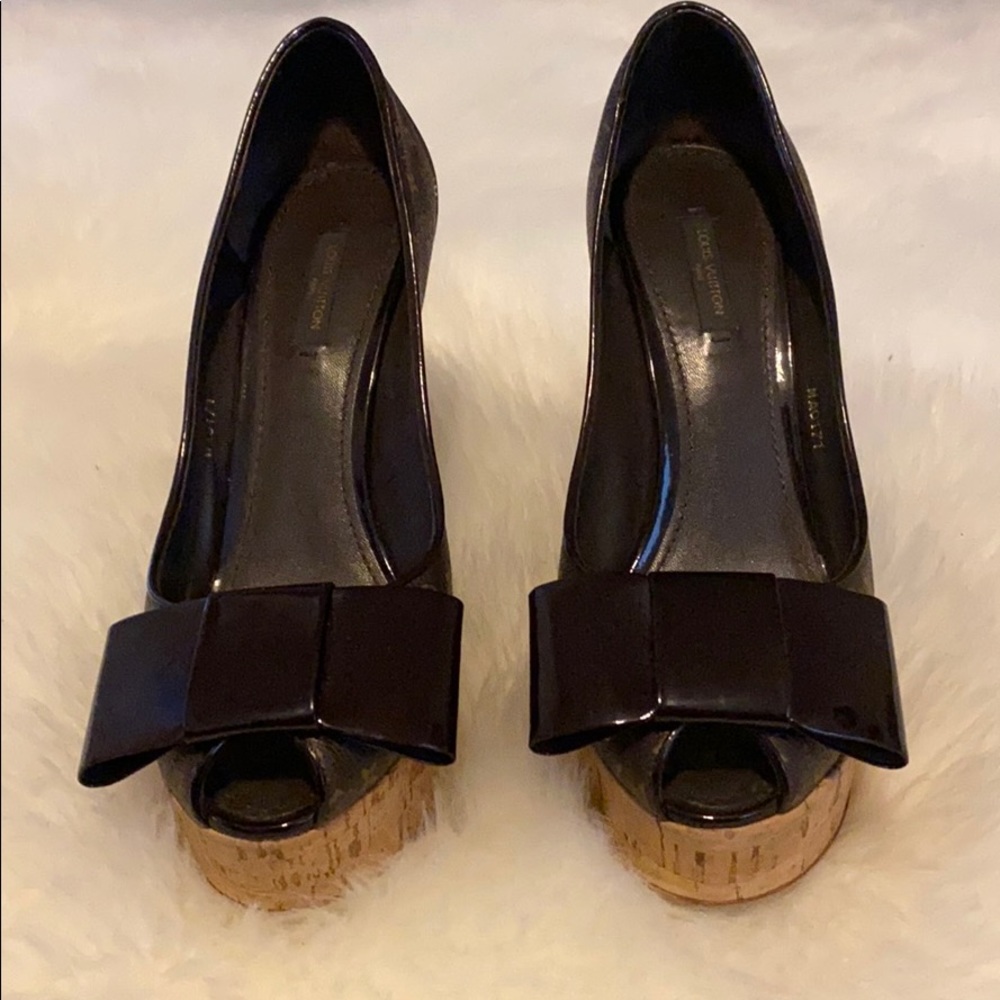 LOUIS VUITTON Monogram Canvas Peep Toe Pump Size39